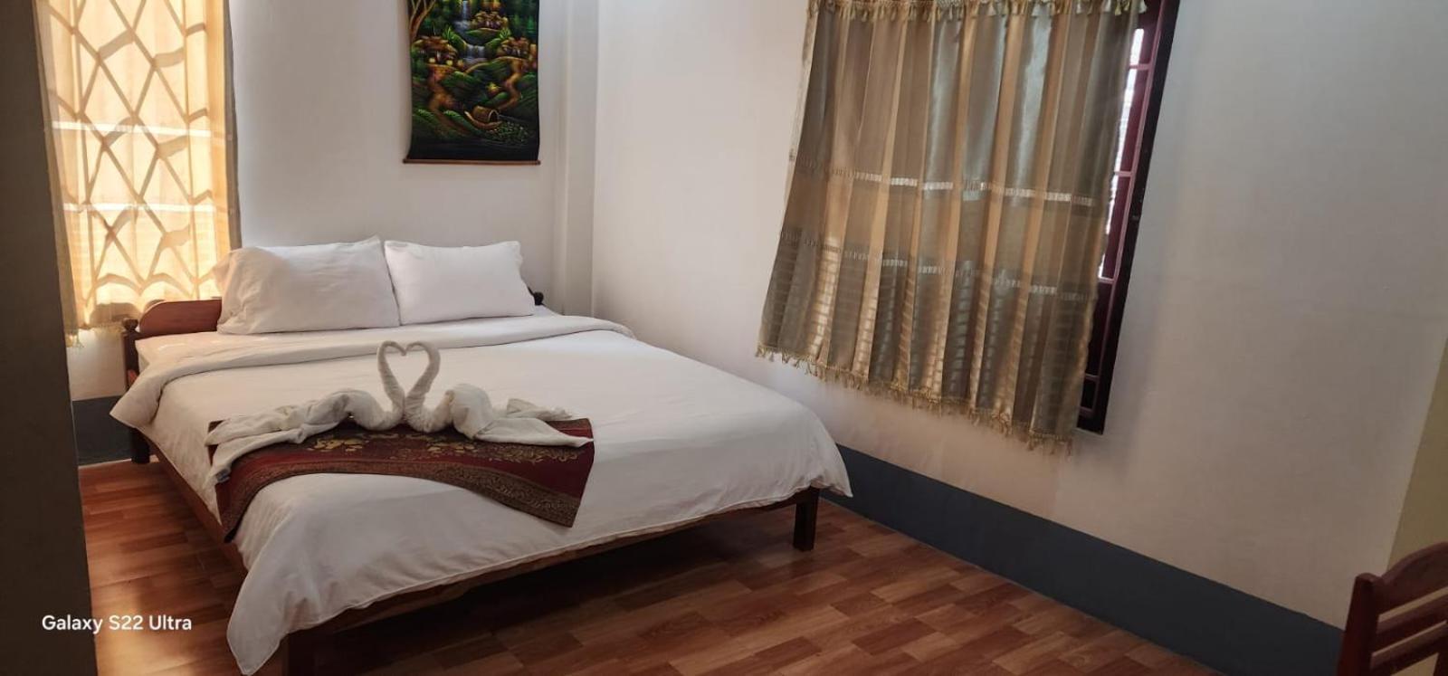 Thip Phavanh Guesthouse Muang Pakbèng Esterno foto